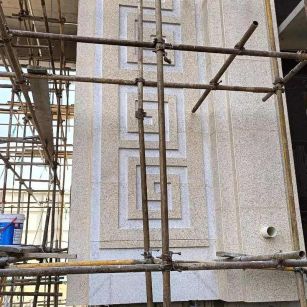 徐州 黄金麻花岗岩别墅外墙干挂回纹造型效果