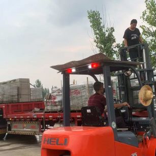 徐州 黄金麻冰裂纹，地铺石装车