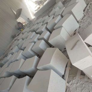 徐州 白麻花岗岩异形坐凳