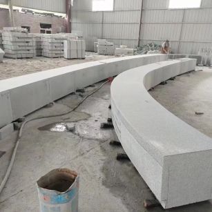 徐州芝麻白花岗岩石板材 园林光面弧形坐凳