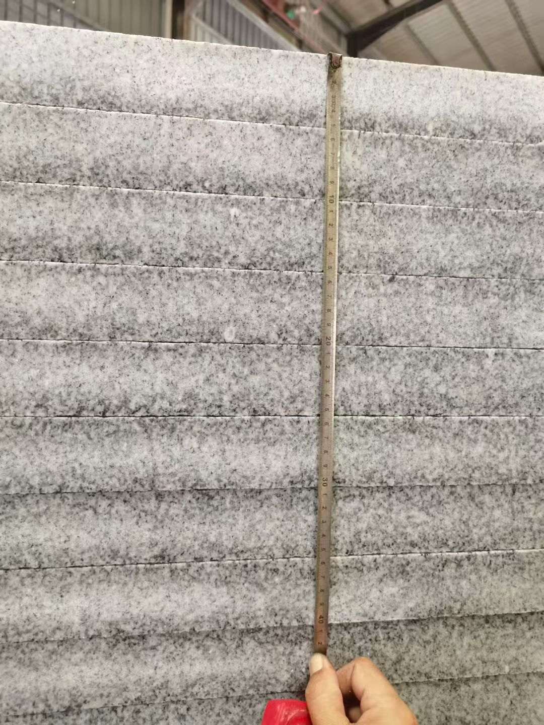 徐州 芝麻白火烧成品厚薄均匀，B料价格接近A料质量