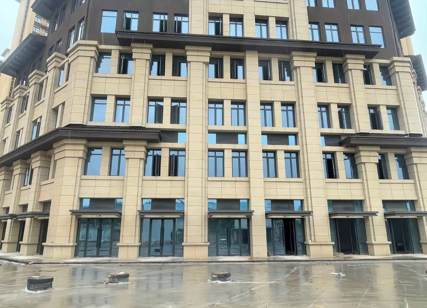 徐州 黄金麻花岗岩荔枝面小区外墙干挂