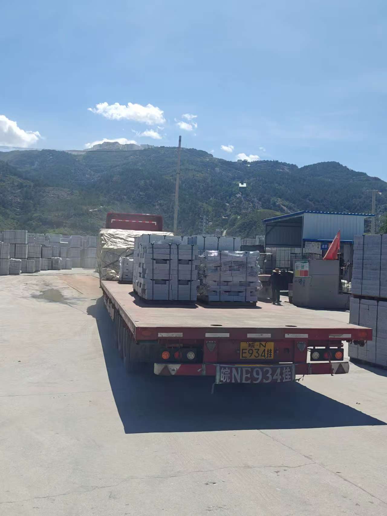 徐州 芝麻白仿形路沿石，直形路沿石