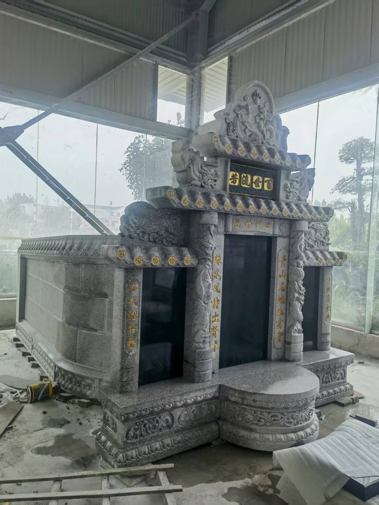 徐州 芝麻白墓碑效果展示图