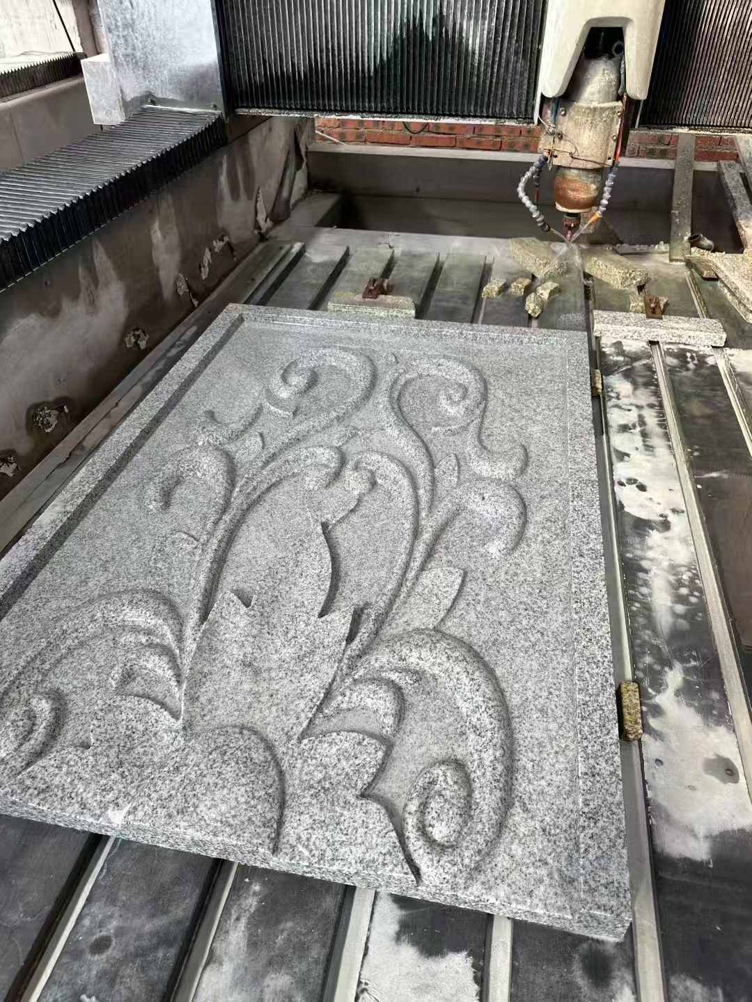 徐州 白麻别墅干挂雕花板