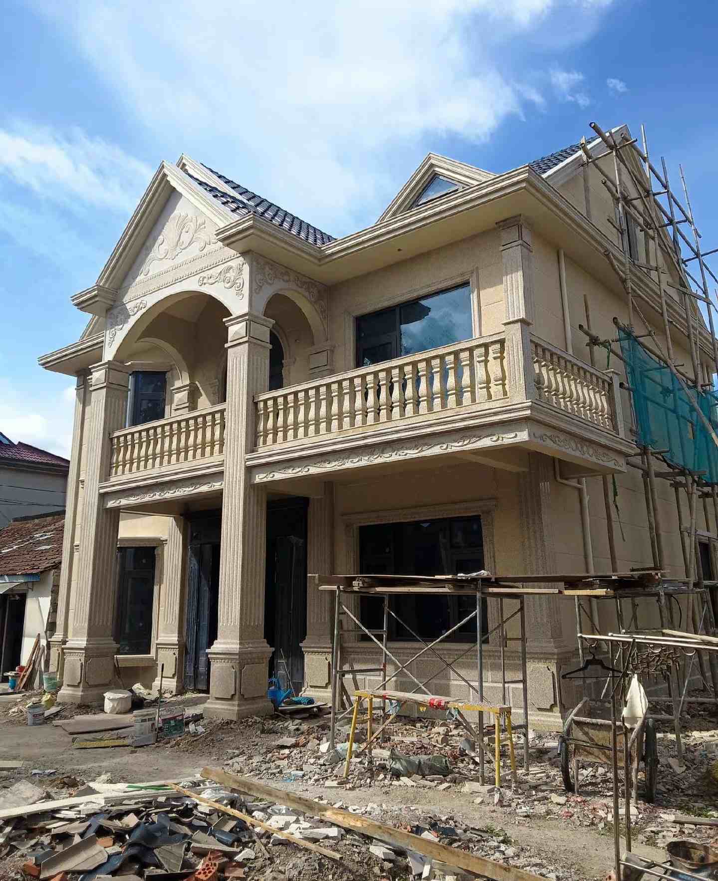 徐州 黄金麻花岗岩石材私人别墅雕花门楼柱阳台栏杆